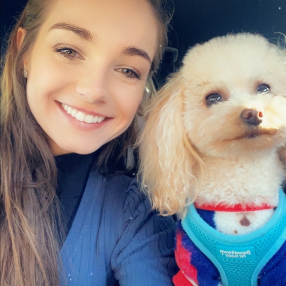 Meet your Posher, Elyssa - Picture 1 of 6